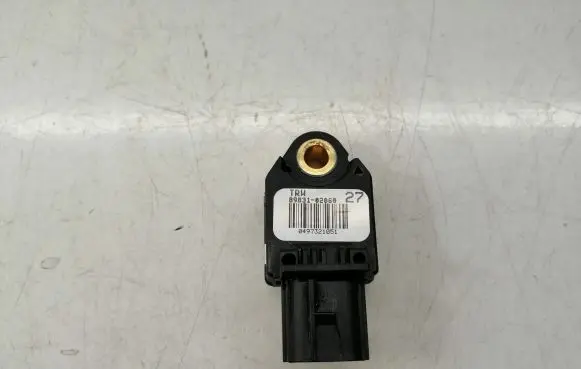 Toyota Auris 150 Airbag deployment crash/impact sensor 8983102060 0497321051