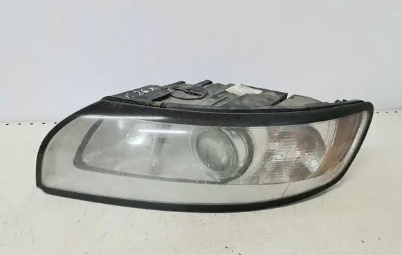 Volvo V50 Headlight/headlamp 31265694