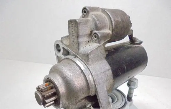 Volkswagen Polo IV 9N3 Starter motor 02T911024