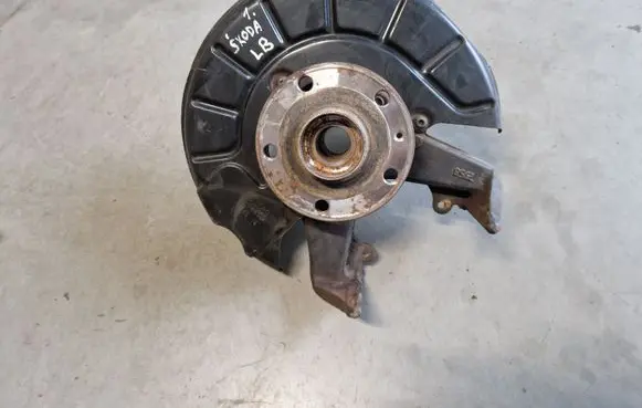 Skoda Yeti (5L) Front wheel hub spindle knuckle 1K0615312F 1K0400054PF