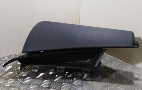 Opel Zafira C Glove box 13351704 13293534 13293532