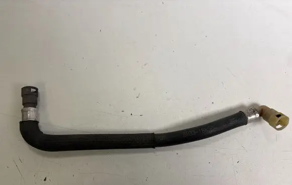 Ford Mustang VI Engine coolant pipe/hose BR3318K580AB