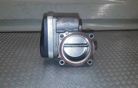 BMW 1 E81 E87 Throttle valve 1354143922404