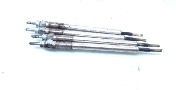 Toyota Avensis T270 Glow plug 1985026022