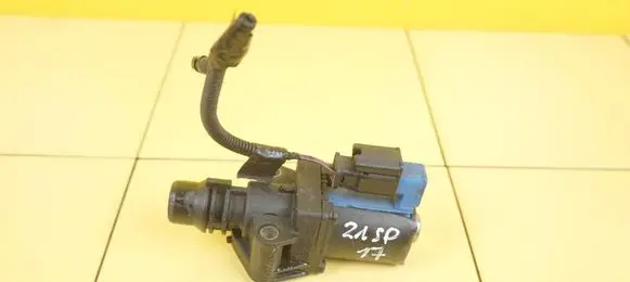 Ford Focus Camshaft vanos timing valve BM5G8C605DB JTDA JTJA