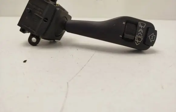 BMW 5 E39 Wiper control stalk 8375407 01204010
