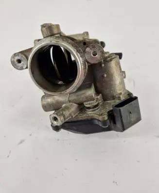 Volkswagen Golf VII Electric throttle body valve 04L128063T