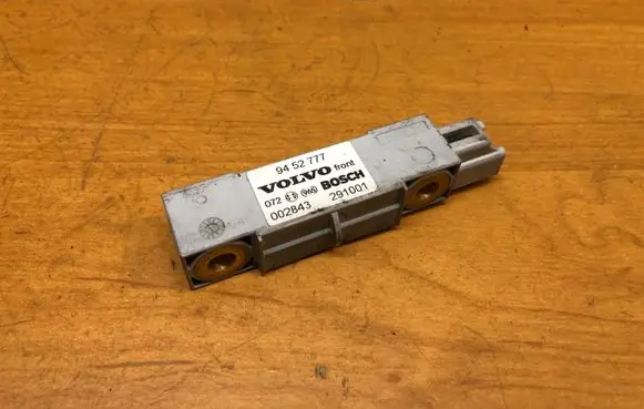 Volvo V70 Airbag deployment crash/impact sensor 9452777 002843 291001