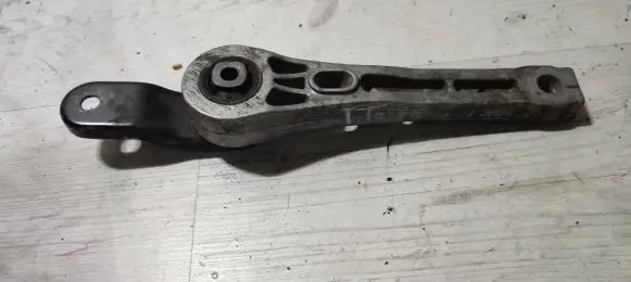 Audi TT TTS Mk2 Engine mount bracket 3C0199855