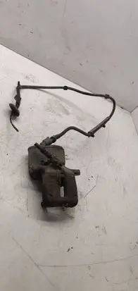 Volkswagen PASSAT CC Rear brake caliper
