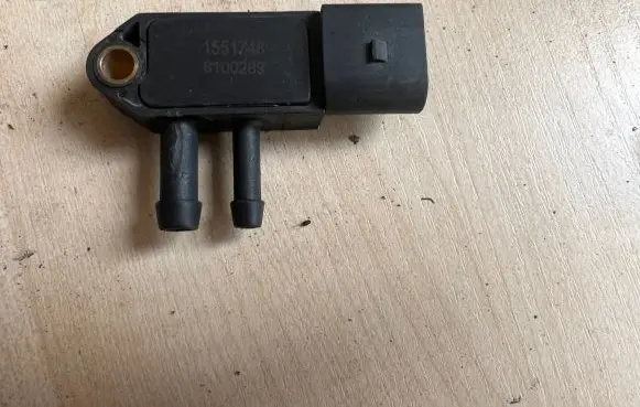 Audi A5 8T 8F Vacuum valve 8100289 1551748