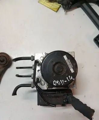 Volvo V60 ABS Pump 31423348