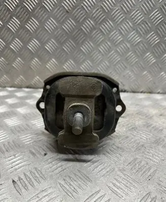 BMW X5 E70 Engine mount bracket P679541701 35420