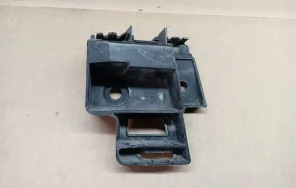 Volkswagen Golf VI Rear bumper mounting bracket 5K6807393A 1355D301308 7M0901203D