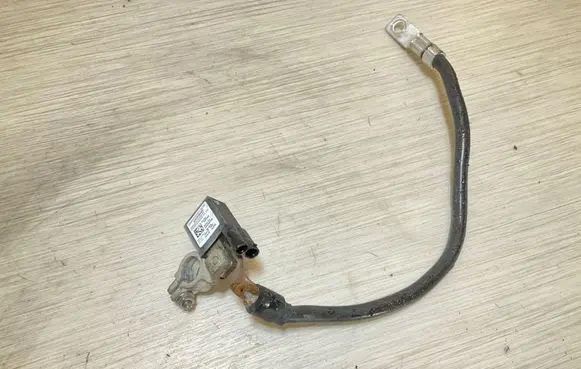 Mercedes-Benz Vito Viano W447 Negative earth cable (battery) A4475460400 K80FA02562