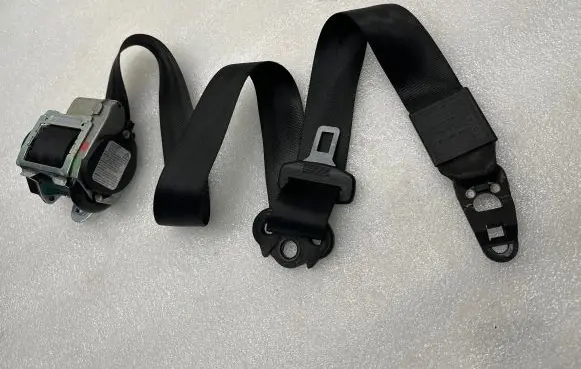 Audi A6 S6 C6 4F Front seatbelt 4F0857706