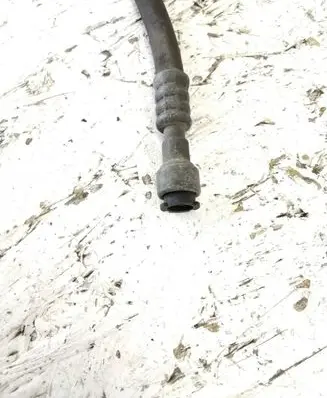 Fuel injector supply line/pipe
