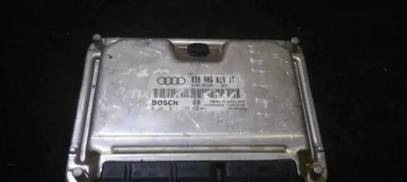 Audi A4 S4 B5 8D Engine control unit/module 038906019jt 0281011138