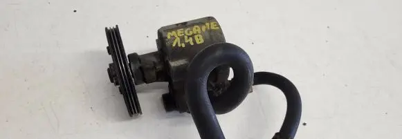 Renault Megane I Power steering pump 7700840801C 26846186