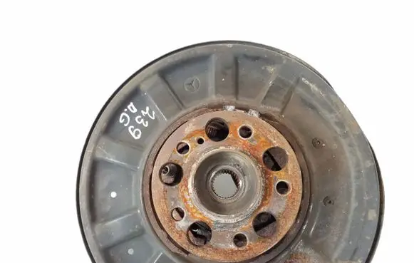 Mercedes-Benz GLK (X204) Rear wheel hub A2123502208