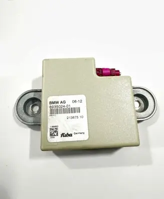 BMW 5 F10 F11 Antenna control unit 693502401