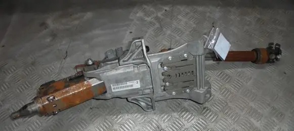 Volvo V40 Steering wheel axle 31387839