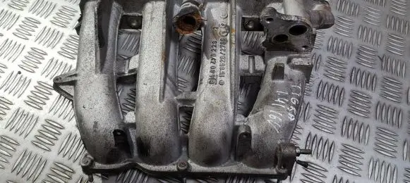 Opel Tigra A Intake manifold 90470229