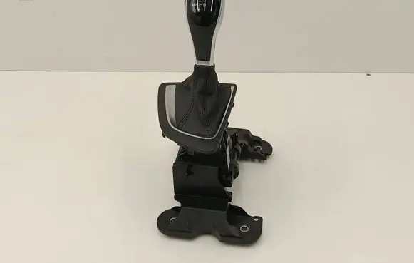 BMW 2 F46 Gear shifter/selector 7950470 1034148501