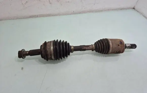 Mitsubishi Pajero Front driveshaft 