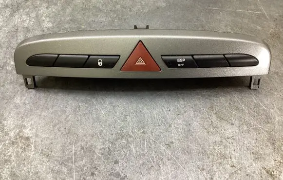 Peugeot 308 Hazard light switch 03069010 9659215177