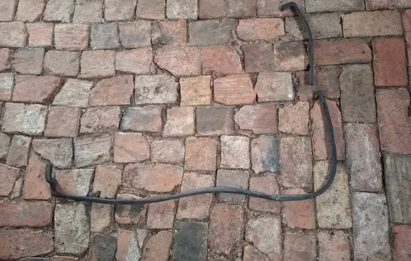 Mercedes-Benz W123 Rubber seal front door (on door) 015344