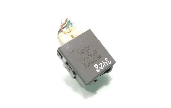 Toyota Avensis T270 Door control unit/module 85970-20020