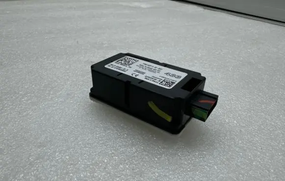 Tesla Model S Tire pressure control unit 103460100B A2C93336700 16062200