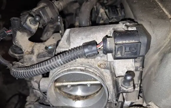 Audi A6 S6 C6 4F Throttle valve 078133062c