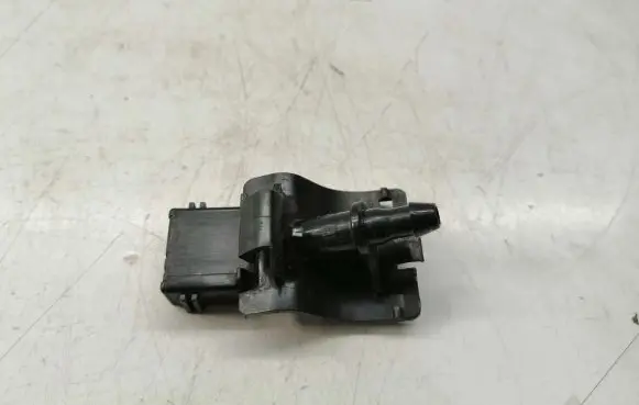 Toyota Avensis T270 Windshield washer spray nozzle 8538112350
