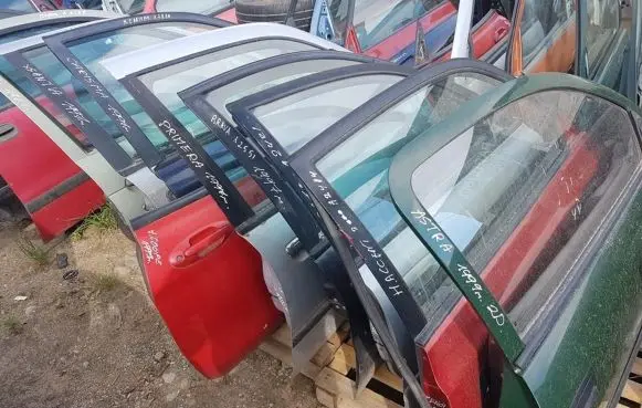 Renault Megane I Front door