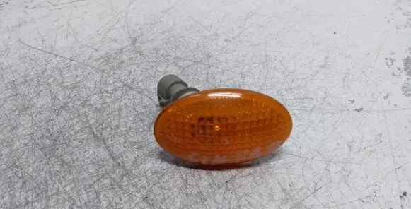 Opel Sintra Front fender indicator light 6R01015041