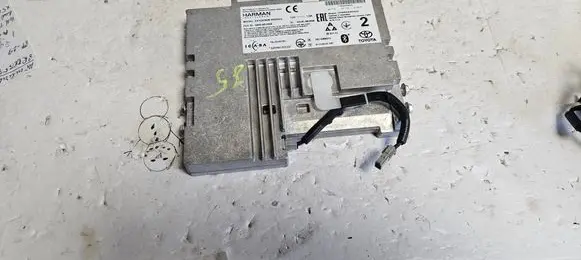 Toyota Auris E180 Navigation unit CD/DVD player 868400F020 BE7718 EXTENSIONMODULE
