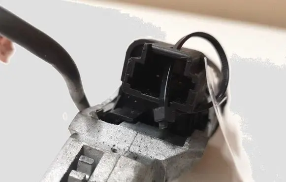Citroen C5 Ignition lock 9663123380