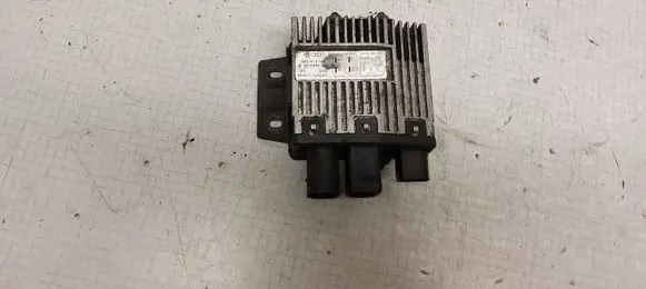 Volkswagen Transporter - Caravelle T5 Fan control module 3B0919506