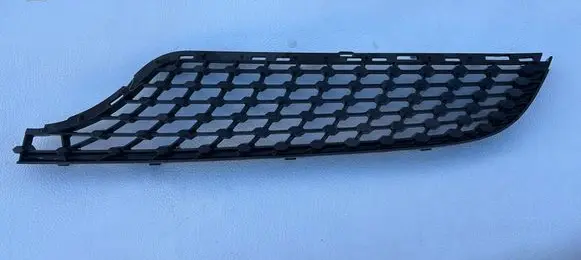 Mercedes-Benz A W176 Front bumper lower grill A1768882160