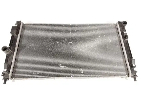 Chrysler Sebring (JS) Coolant radiator P1007064813 879332K R267754