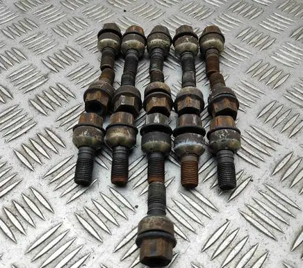 Mercedes-Benz GL X166 Nuts/bolts 99736120301