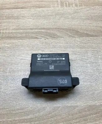 Volkswagen PASSAT B6 Gateway control module 3C0907530C 3C0907951A