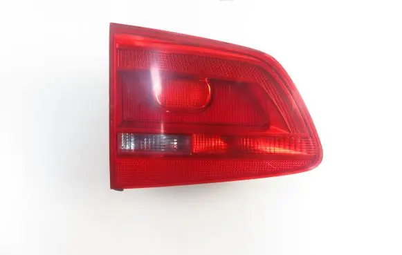 Volkswagen Touran I Rear/tail lights 1T0945093