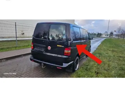 Volkswagen Transporter - Caravelle T5 Sliding door rail trim 7H1843796