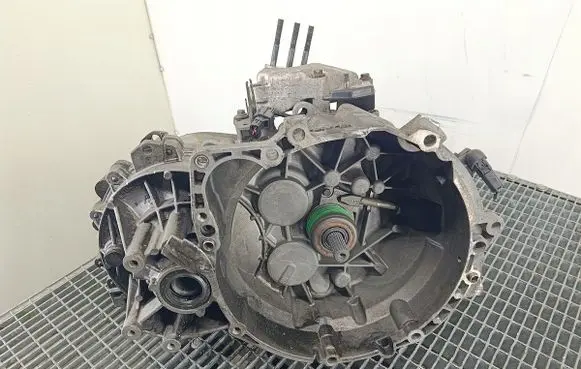 Volvo S40, V40 Manual 5 speed gearbox 1023678M56