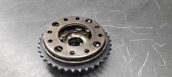BMW 5 F10 F11 Camshaft vanos timing valve 8583819