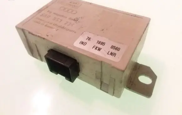 Audi A6 S6 C4 4A Immobilizer control unit/module 4A0953234