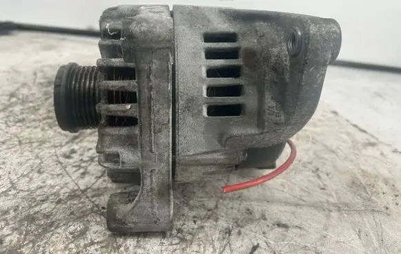 BMW 3 F30 F35 F31 Generator/alternator 8519890 FG18D111 2617511A